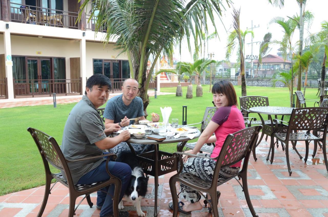 Saksiri Riverside Boutique Hotel Vang Vieng Esterno foto